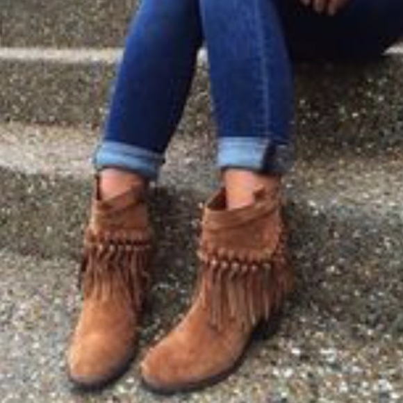 NEW Sbicca Sound Fringe Bootie - Picture 2 of 7